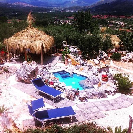 Le Capanne Di Villa Margherita Sonnino Exterior photo